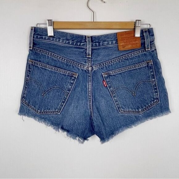 Levi's 501 premium High waisted Raw hem denim Shorts size 27 - Picture 2 of 9